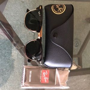 Clubmaster Classic Ray-Bans